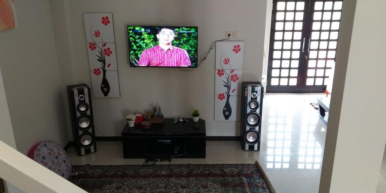 Villa Oemah Arma Rinjani 2 à Batu  Extérieur photo