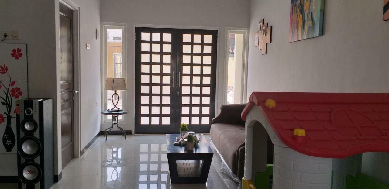Villa Oemah Arma Rinjani 2 à Batu  Extérieur photo